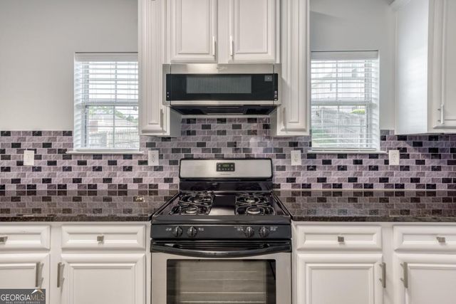 3772 SUNBRIDGE Drive, Snellville, GA 30039