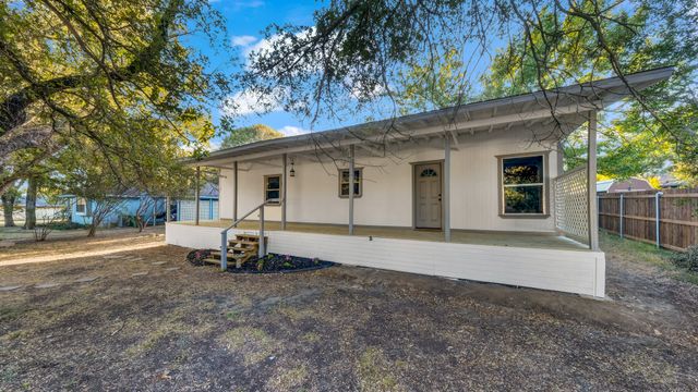 4310 Lucero Drive, Granbury, TX 76048