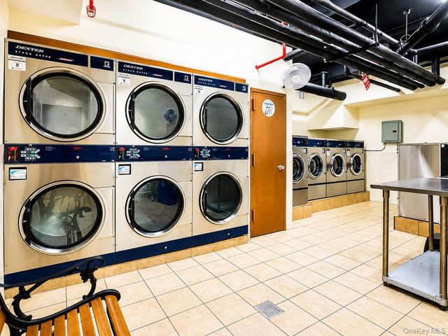 67-50 Thornton Place 1D, Forest Hills, NY 11375