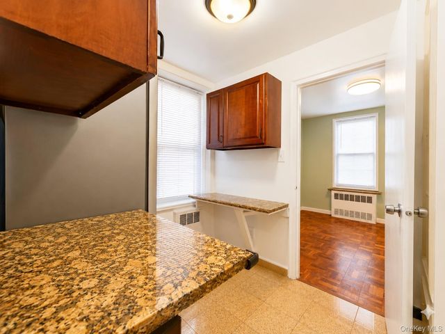 67-50 Thornton Place 1D, Forest Hills, NY 11375