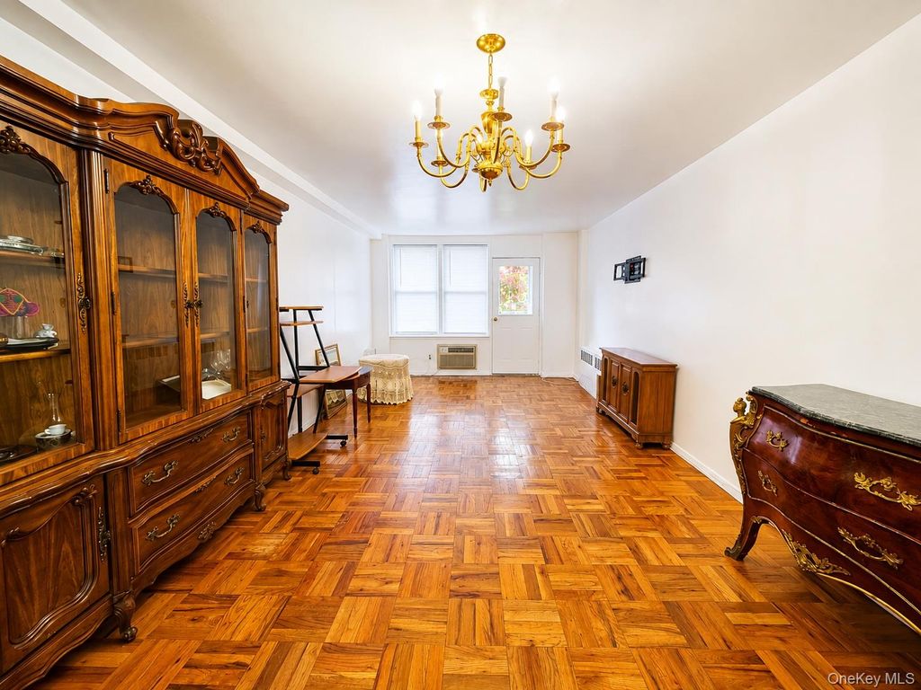 67-50 Thornton Place 1D, Forest Hills, NY 11375 — photo 3
