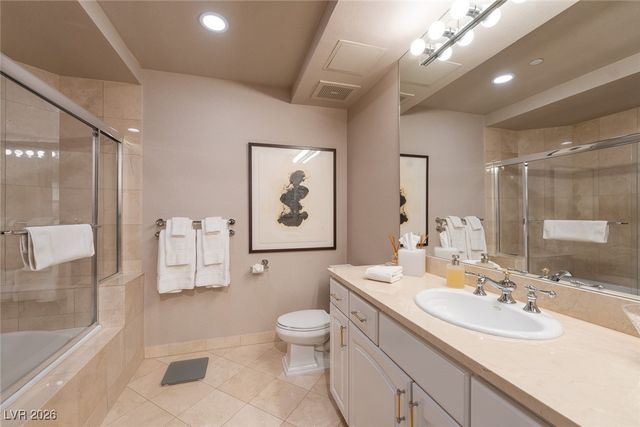 1 Hughes Center Drive 304, Las Vegas, NV 89169