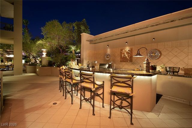 1 Hughes Center Drive 304, Las Vegas, NV 89169