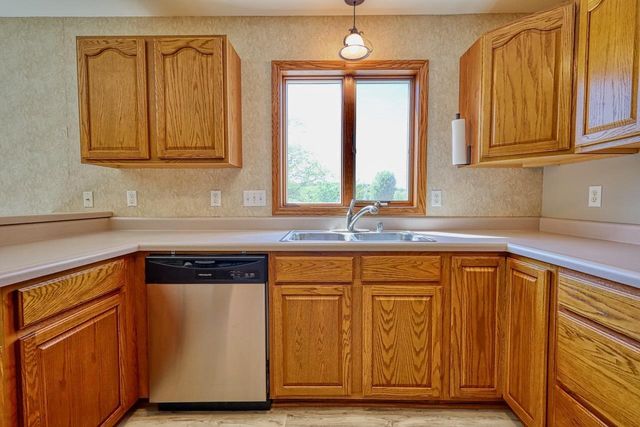 6413 Dylyn Drive, Madison, WI 53719