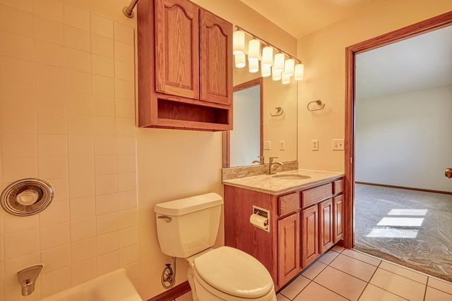 6413 Dylyn Drive, Madison, WI 53719