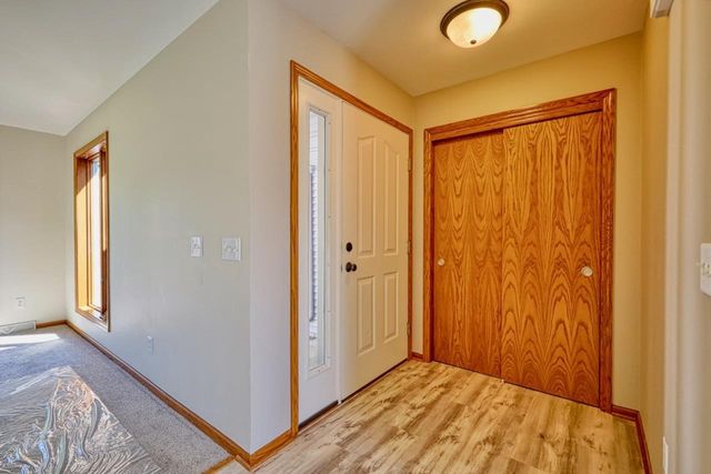 6413 Dylyn Drive, Madison, WI 53719