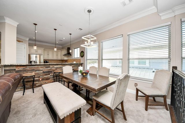 615 29th Street, Dickinson, TX 77539