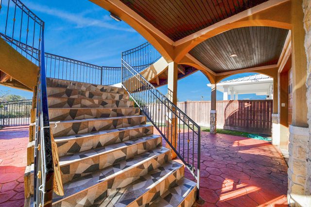 615 29th Street, Dickinson, TX 77539