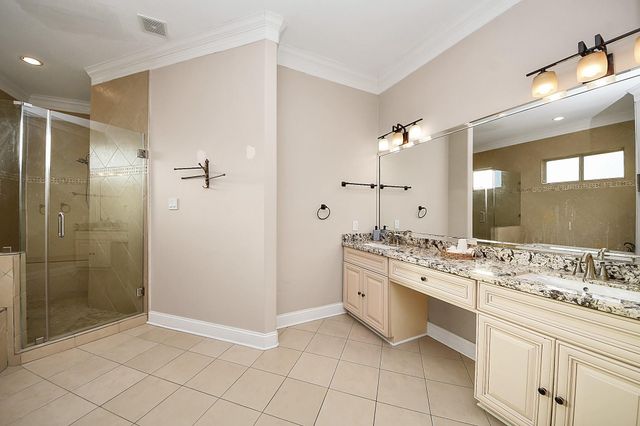 615 29th Street, Dickinson, TX 77539