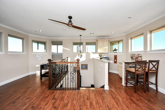 615 29th Street, Dickinson, TX 77539