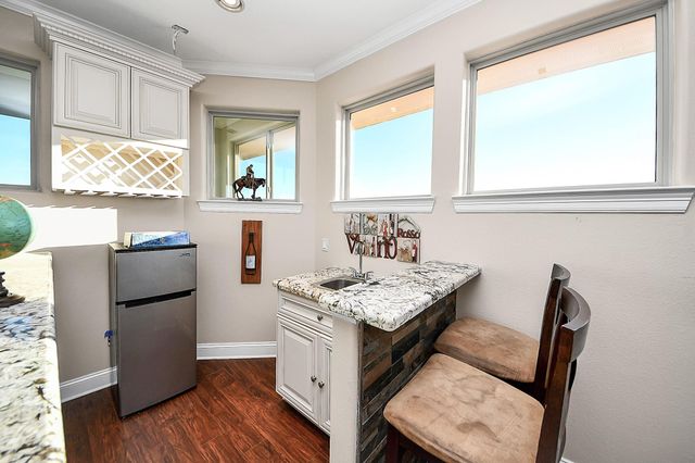 615 29th Street, Dickinson, TX 77539