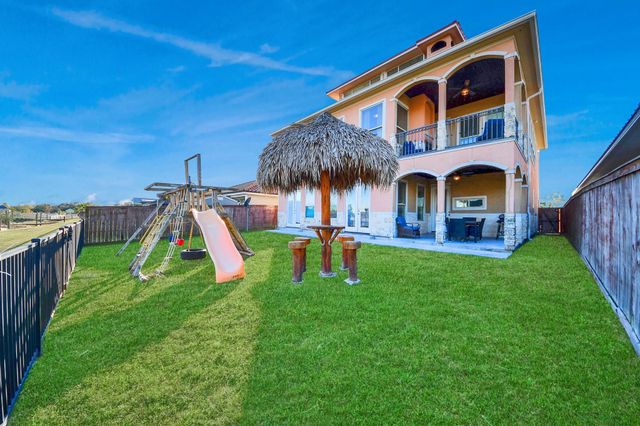 615 29th Street, Dickinson, TX 77539