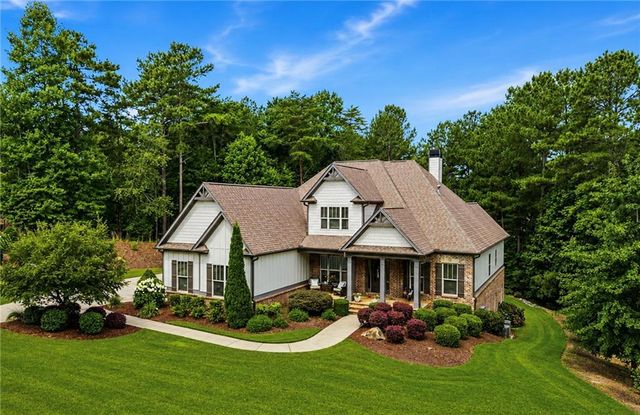 5455 Fishermans Cove, Gainesville, GA 30506