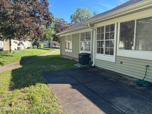 878 Winchester Court B, Manchester, NJ 08759