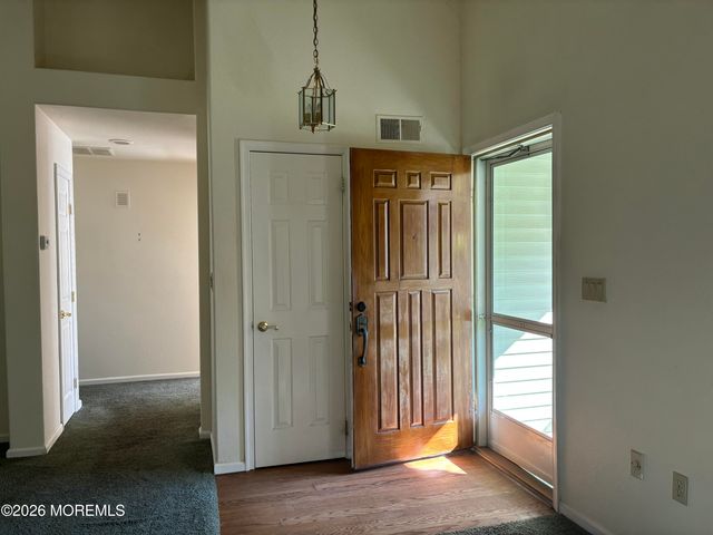 878 Winchester Court B, Manchester, NJ 08759
