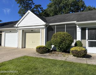 878 Winchester Court B, Manchester, NJ 08759