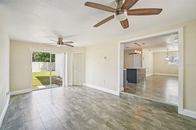 541 FIREFLY LANE, Apollo Beach, FL 33572