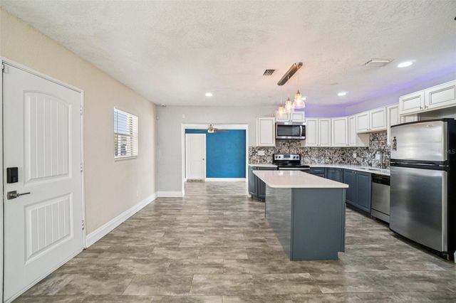 541 FIREFLY LANE, Apollo Beach, FL 33572