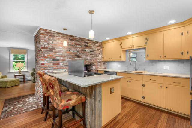 62 Hillside Drive, Centerville, MA 02632