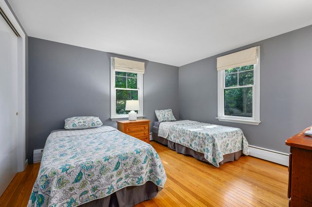 62 Hillside Drive, Centerville, MA 02632
