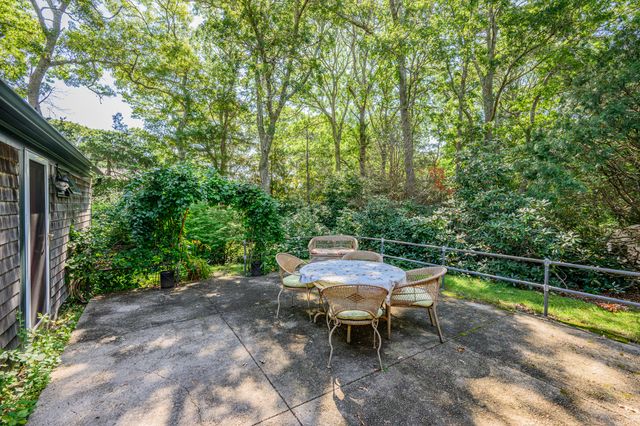 62 Hillside Drive, Centerville, MA 02632