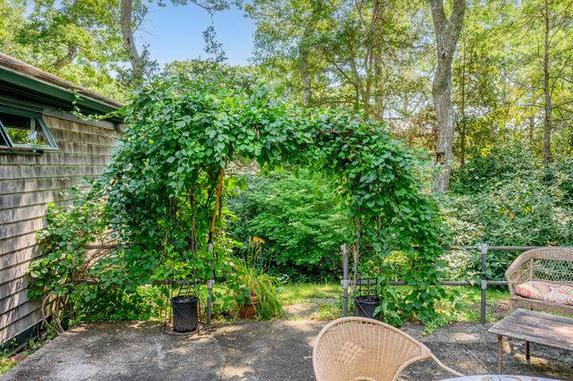 62 Hillside Drive, Centerville, MA 02632
