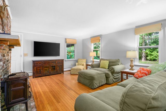 62 Hillside Drive, Centerville, MA 02632