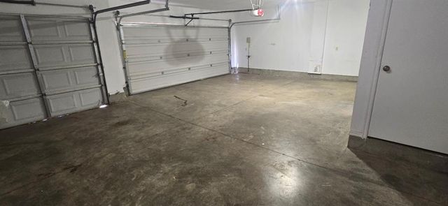 2725 Brenton Drive, Edmond, OK 73012