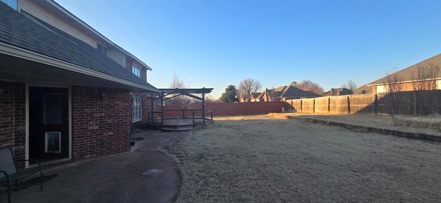 2725 Brenton Drive, Edmond, OK 73012