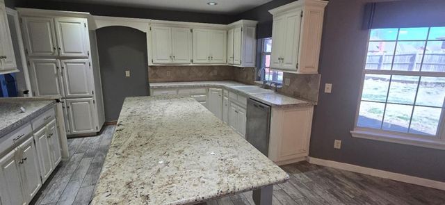 2725 Brenton Drive, Edmond, OK 73012