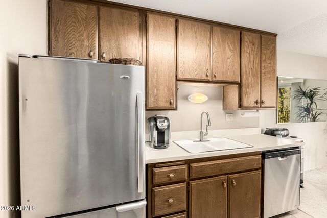 5525 E THOMAS Road O8, Phoenix, AZ 85018