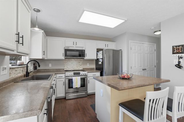 6328 Maple Grove, Hamilton Twp, OH 45152