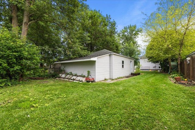 23831 Deziel Street, Saint Clair Shores, MI 48082