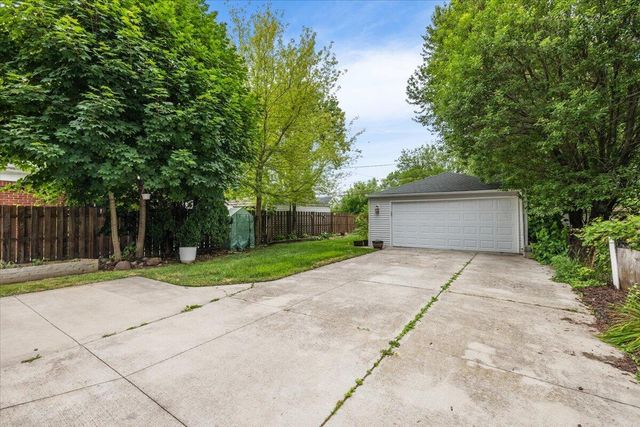 23831 Deziel Street, Saint Clair Shores, MI 48082