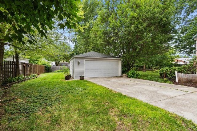 23831 Deziel Street, Saint Clair Shores, MI 48082