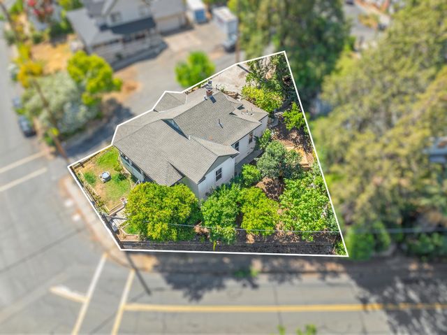 9190 Old State Hwy, Newcastle, CA 95658