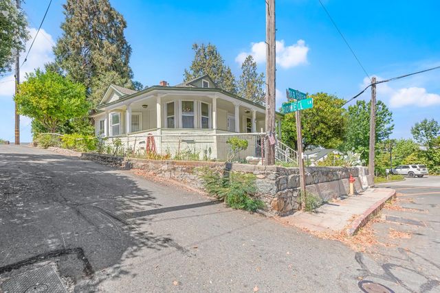 9190 Old State Hwy, Newcastle, CA 95658