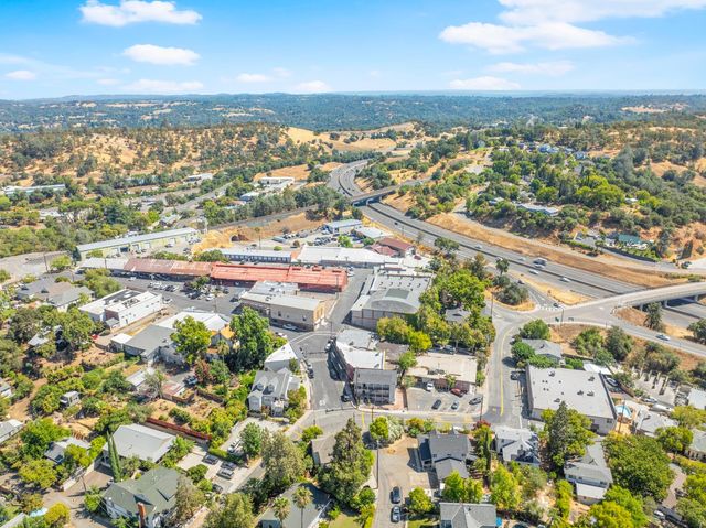 9190 Old State Hwy, Newcastle, CA 95658