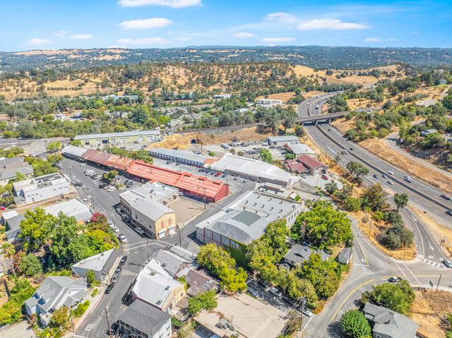 9190 Old State Hwy, Newcastle, CA 95658