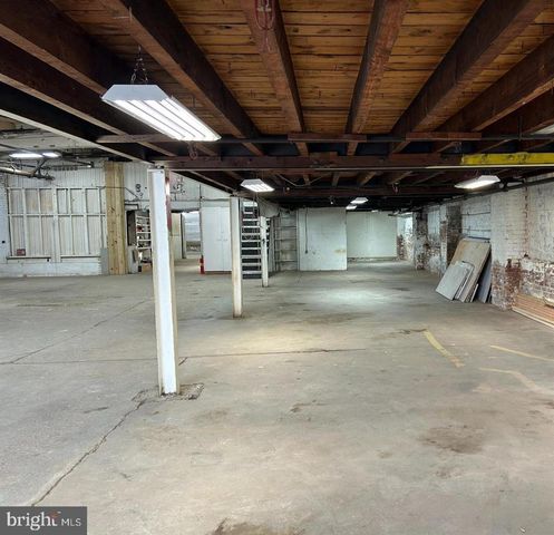 3521 F ST, Philadelphia, PA 19134