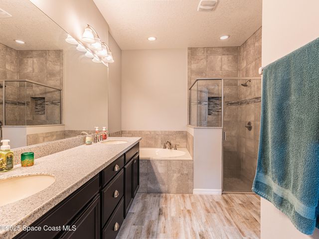 7603 Loren Cove Drive, Melbourne, FL 32940