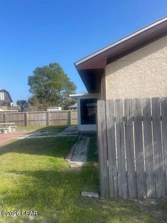 Image 5 of property listing at 6920 Beach Drive, Panama City Beach, FL 32408