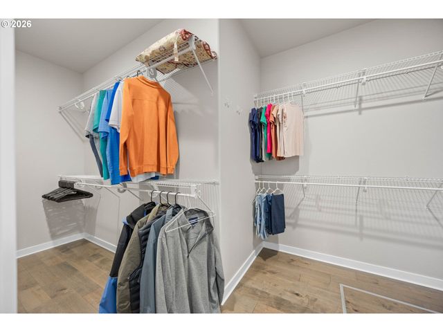 832 SAND PINES Ave, Sutherlin, OR 97479