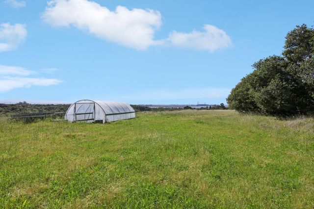 122 Strawberry Canyon Road, Royal Oaks, CA 95076