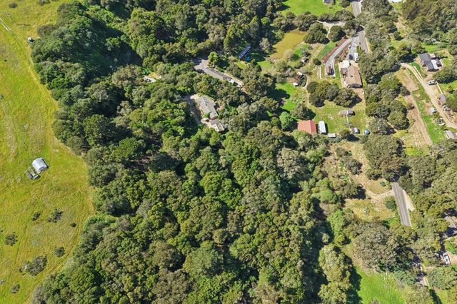 122 Strawberry Canyon Road, Royal Oaks, CA 95076