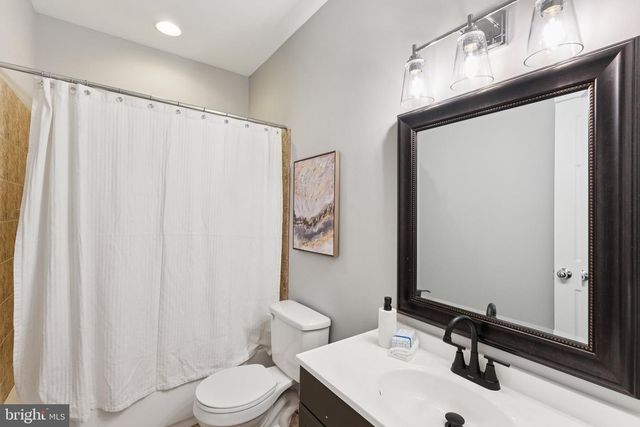 7351 NICOLE MARIE CT, Mclean, VA 22101