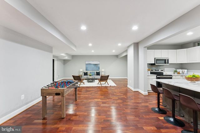 7351 NICOLE MARIE CT, Mclean, VA 22101