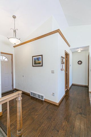 2190 HIDDEN CREEK ROAD, Neenah, WI 54956