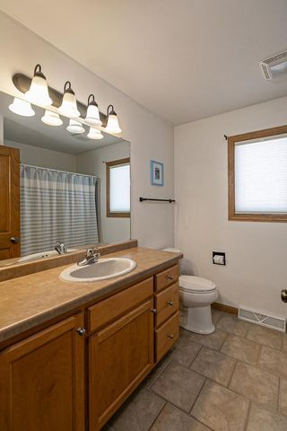 2190 HIDDEN CREEK ROAD, Neenah, WI 54956