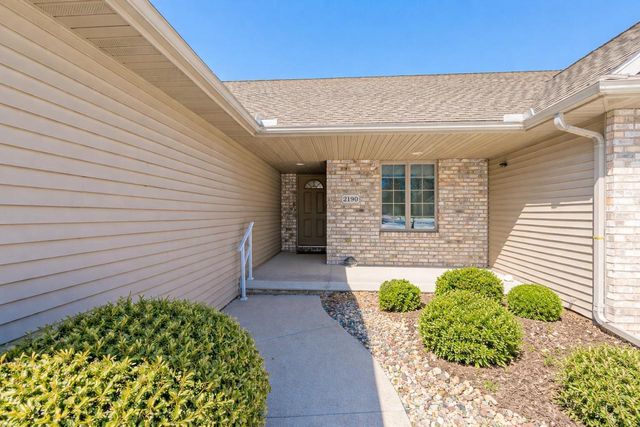 2190 HIDDEN CREEK ROAD, Neenah, WI 54956